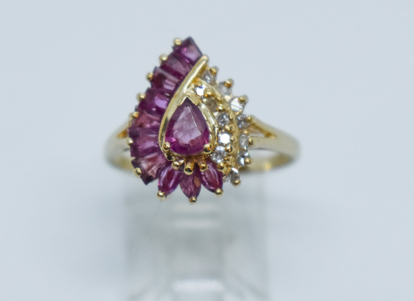 Vintage 14k Yellow Gold Ruby & Diamond Cluster Ring Size 6