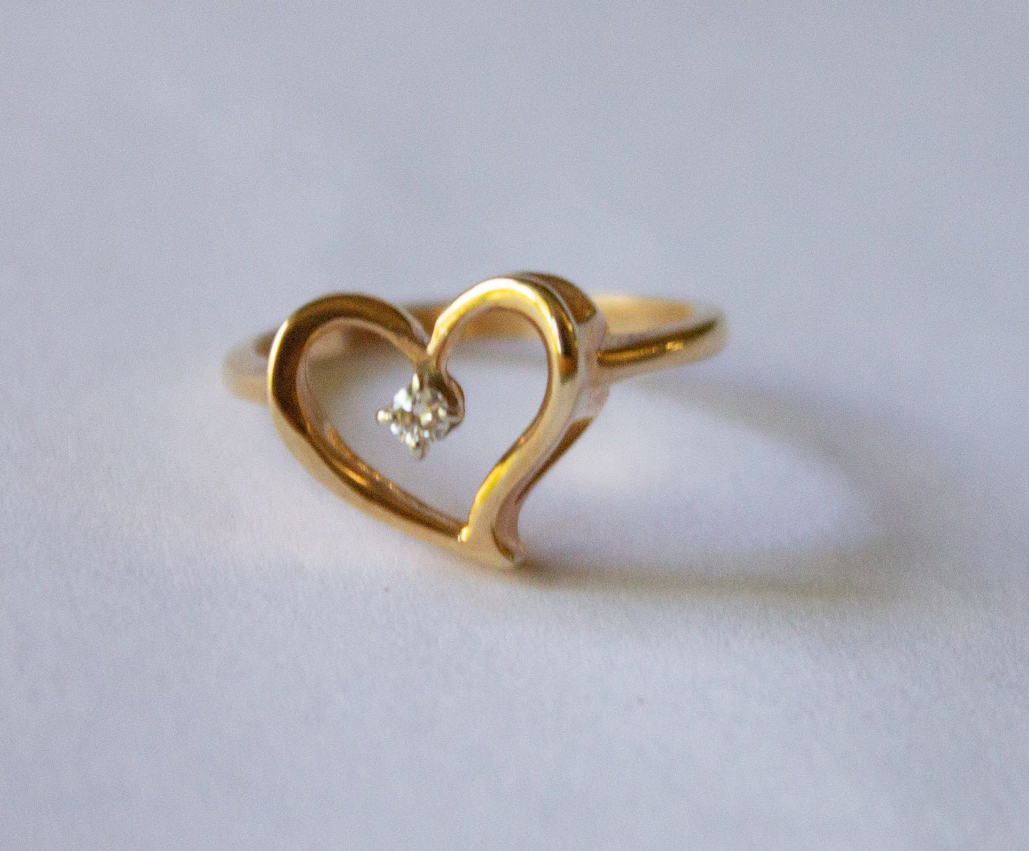 Vintage 14k Yellow Gold Natural Diamond Heart Ring Size 6