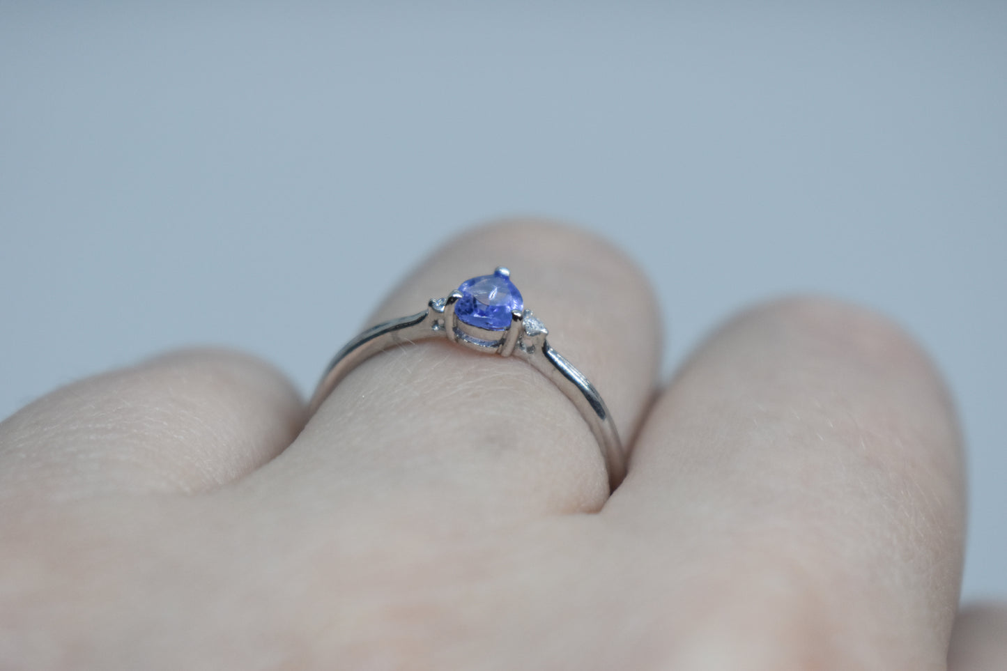 Vintage Platinum Tanzanite & Diamond Ring Size 7