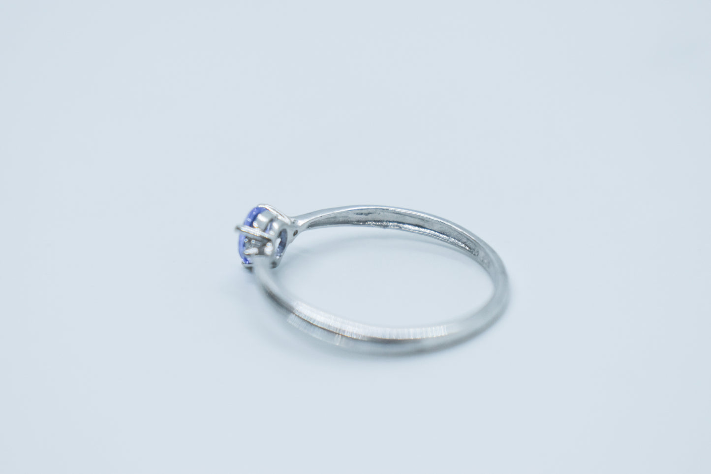 Vintage Platinum Tanzanite & Diamond Ring Size 7