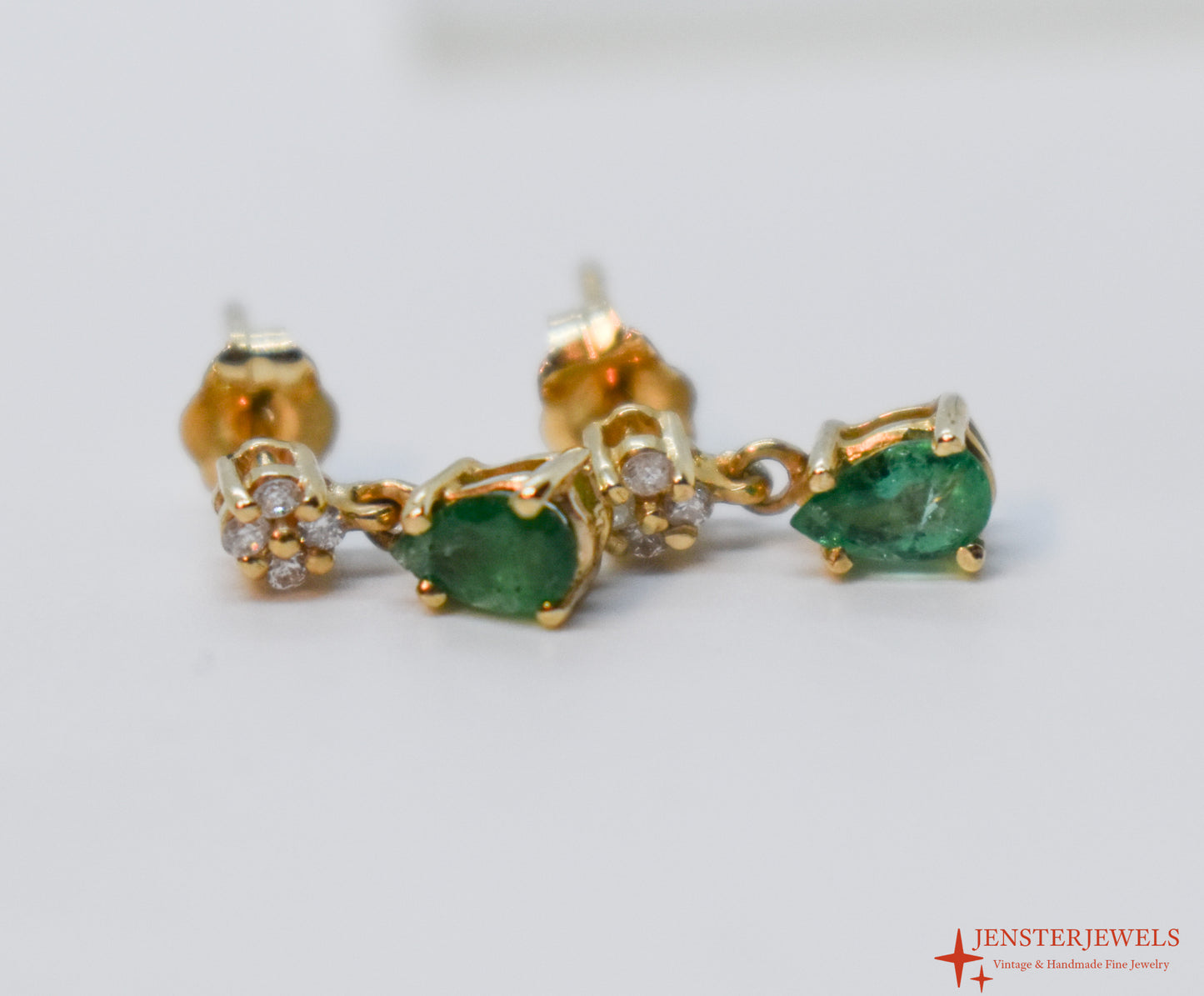 Vintage 14k Yellow Gold Emerald & Diamond Dangle Earrings