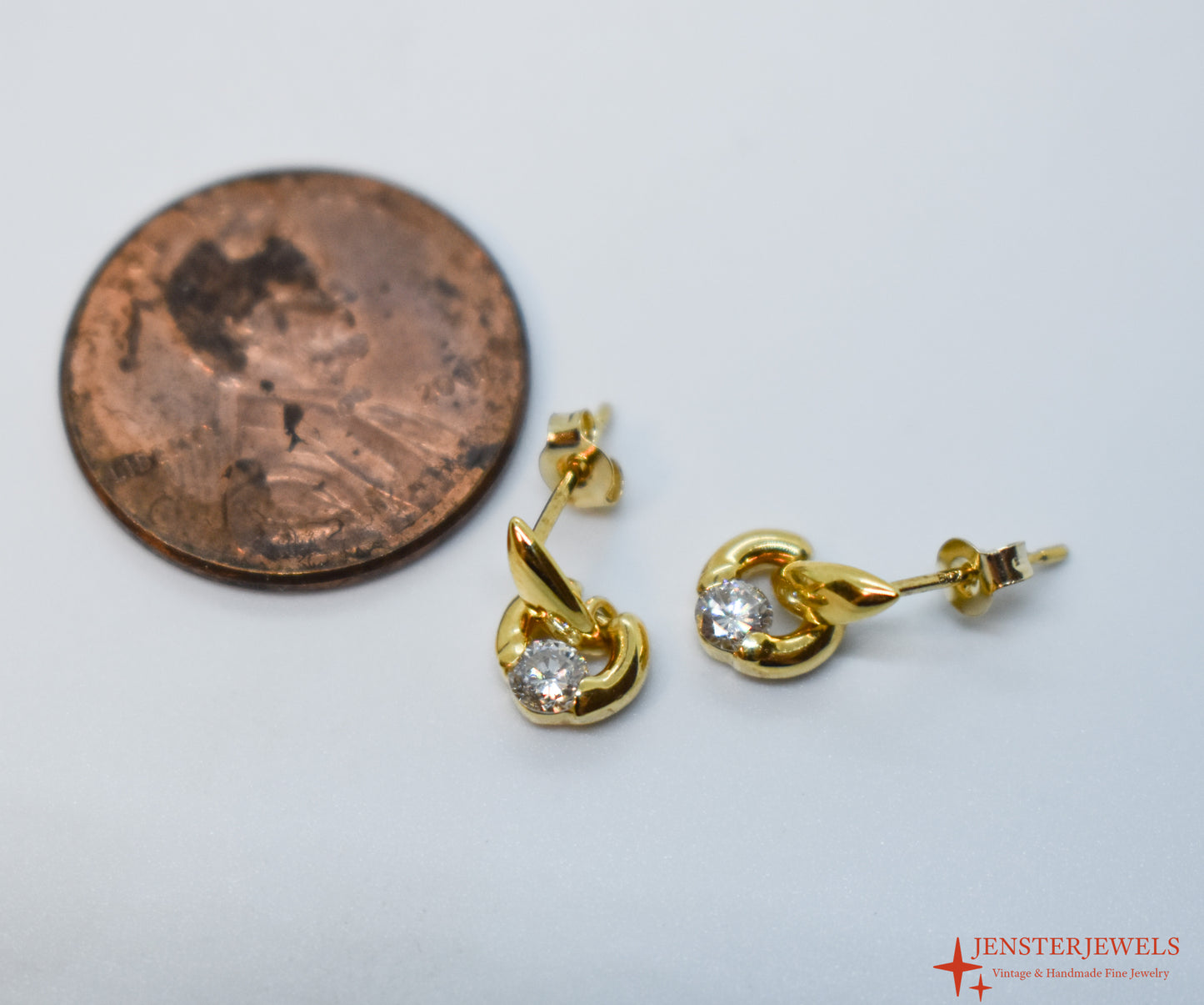 Vintage 14k Yellow Gold Drop Diamond Earrings