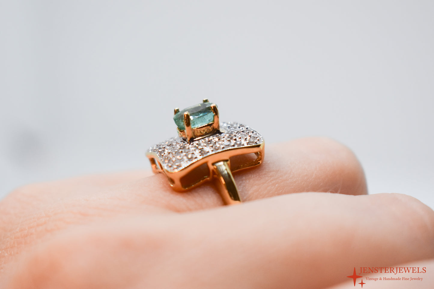 Vintage 14k Yellow Gold Emerald & Diamond Cluster Cocktail Ring – Size 6