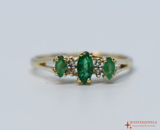 Vintage 10k Yellow Gold Emerald & Diamond Trilogy Ring – Size 6 3/4