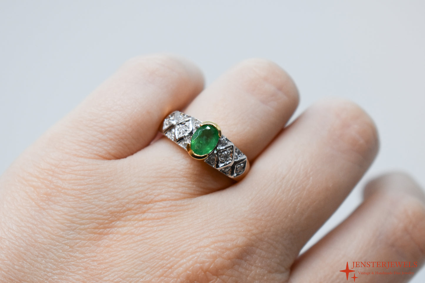 Vintage 14k Yellow and White Gold Emerald & Diamond Ring Size 7