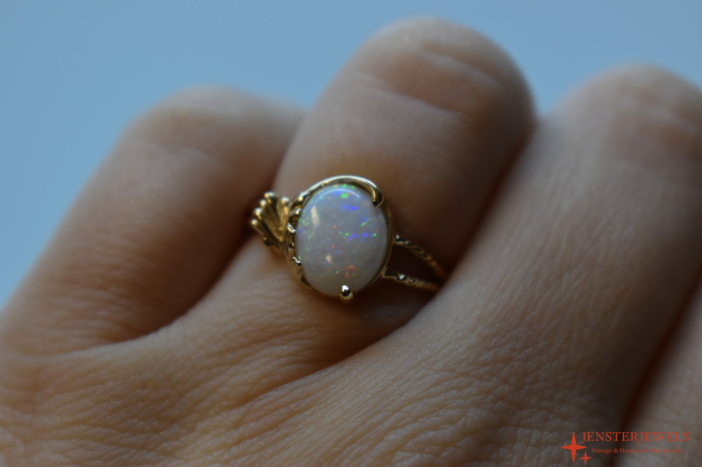 Vintage 14k Yellow Gold Opal Ring Size 6 1/2