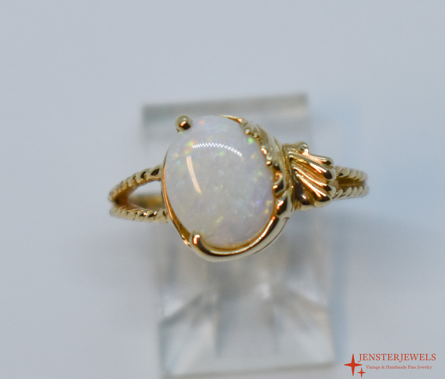 Vintage 14k Yellow Gold Opal Ring Size 6 1/2
