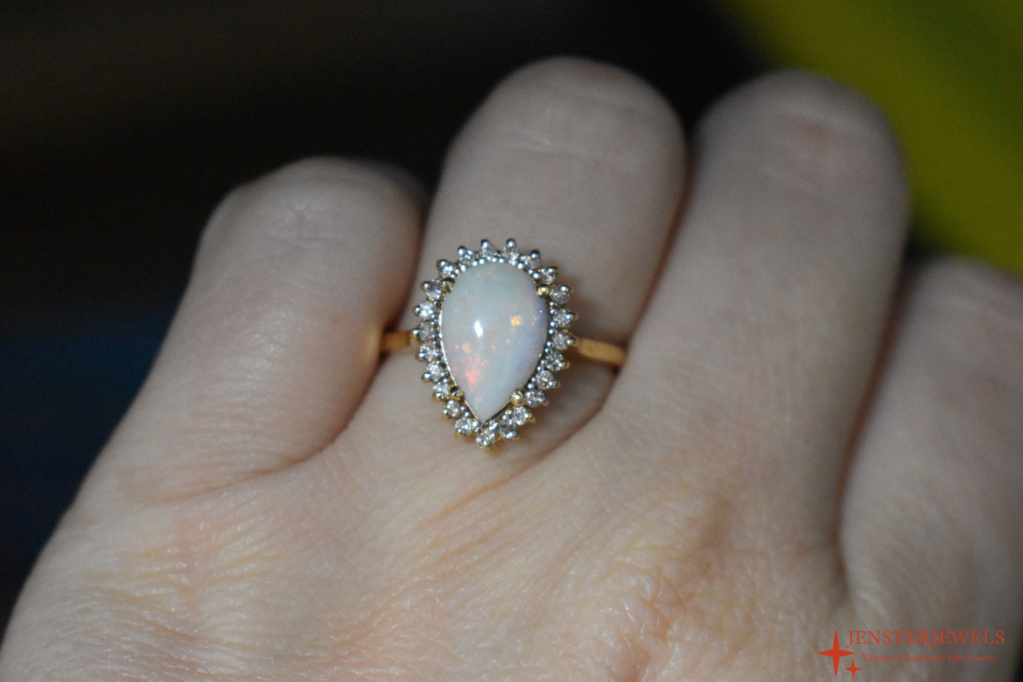 Vintage 14k Yellow Gold Opal & Diamond Halo Ring Size 7 3/4