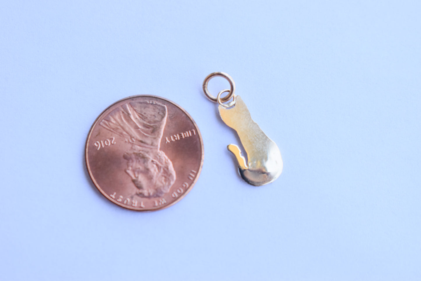 Handmade 14k Yellow Gold Cat Pendant | Jasper