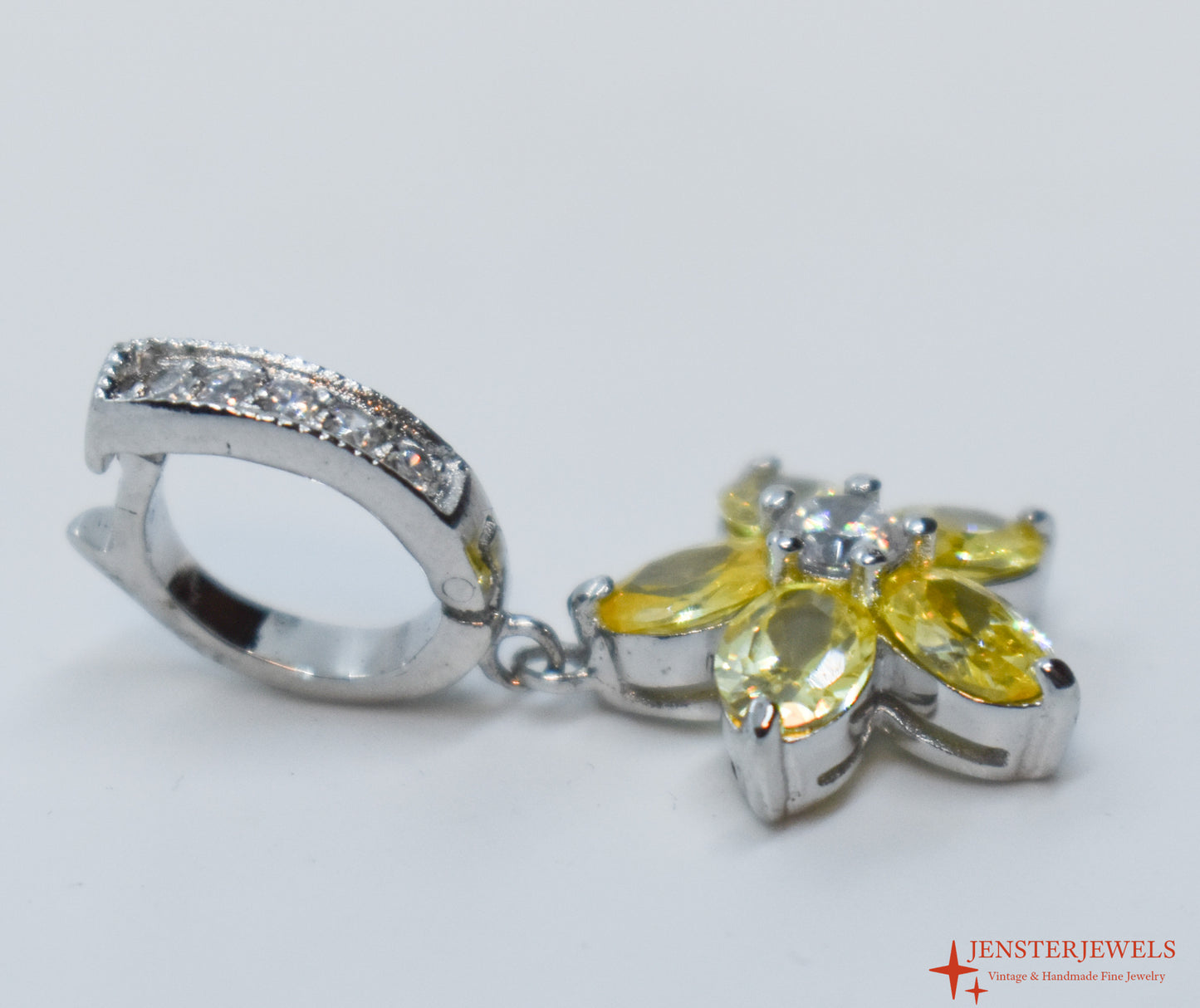 Vintage Sterling Silver Yellow CZ Flower Pendant / Charm