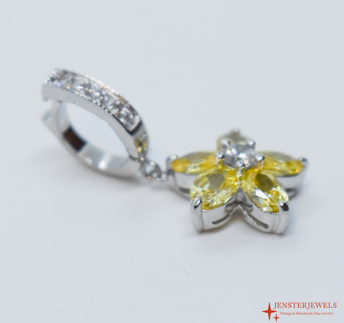 Vintage Sterling Silver Yellow CZ Flower Pendant / Charm