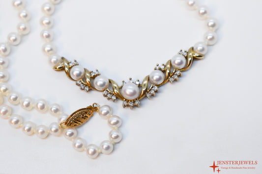Vintage 10k Yellow Gold Pearl & Diamond Necklace – V Accent Design