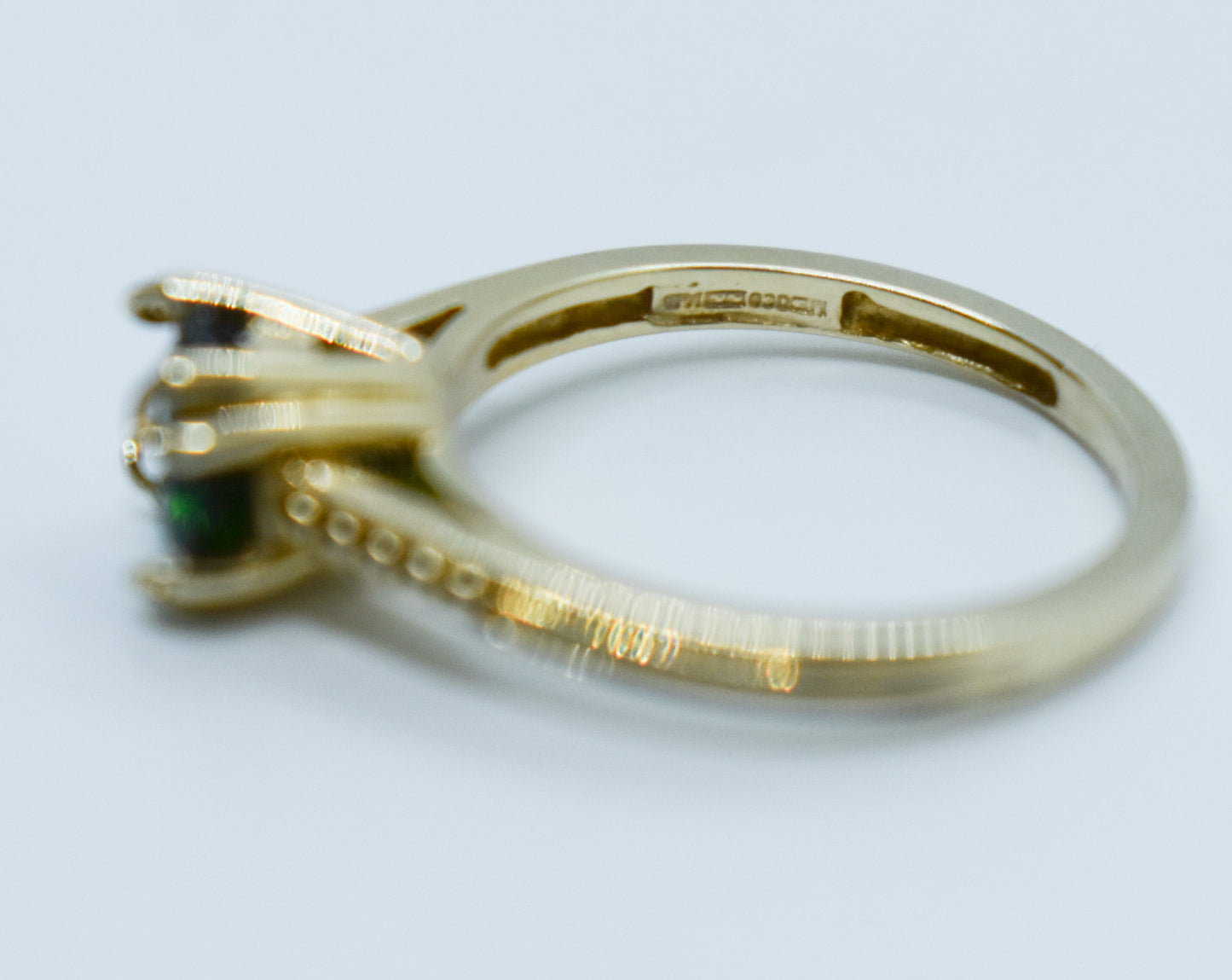 Vintage 14K Yellow Gold Green Russian Diopside Solitaire Ring