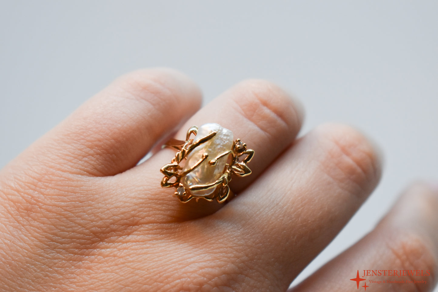 Vintage 14k Yellow Gold Baroque Saltwater Pearl & Diamond Cocktail Ring Size 6 1/2