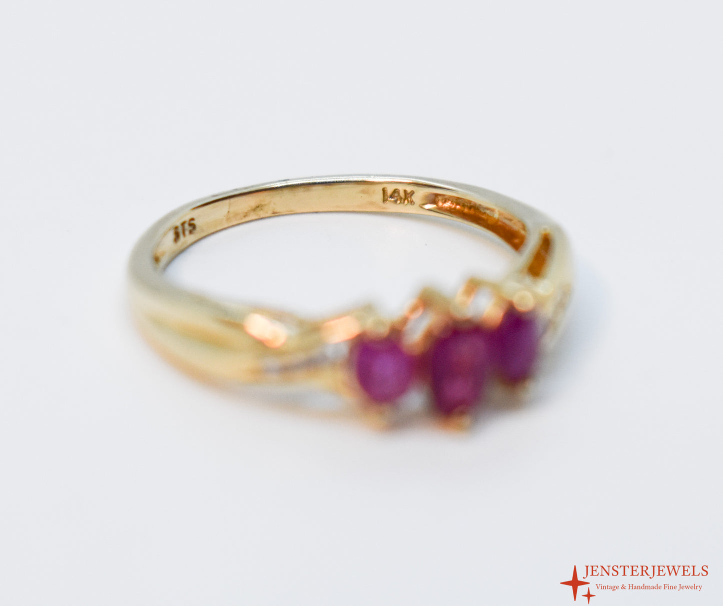 Vintage 14k Yellow Gold Ruby & Diamond Ring – STS Size 7