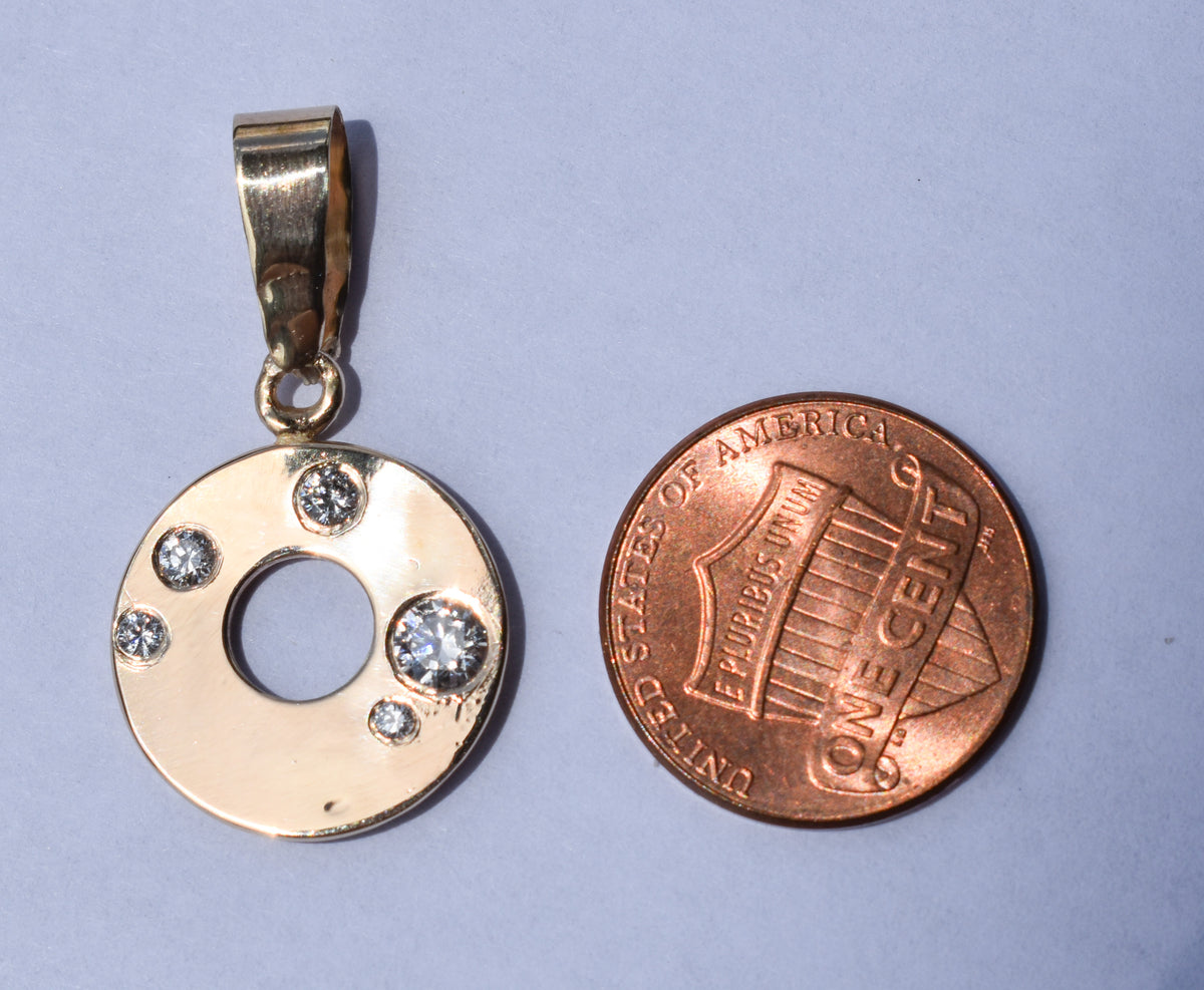 Handmade Solid 14k Yellow Gold Circle “Donut” CZ Pendant – JensterJewels