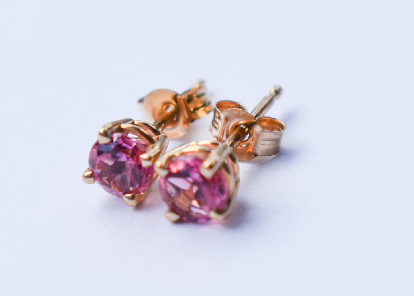Vintage 14k Yellow Gold Pink Tourmaline Stud Earrings