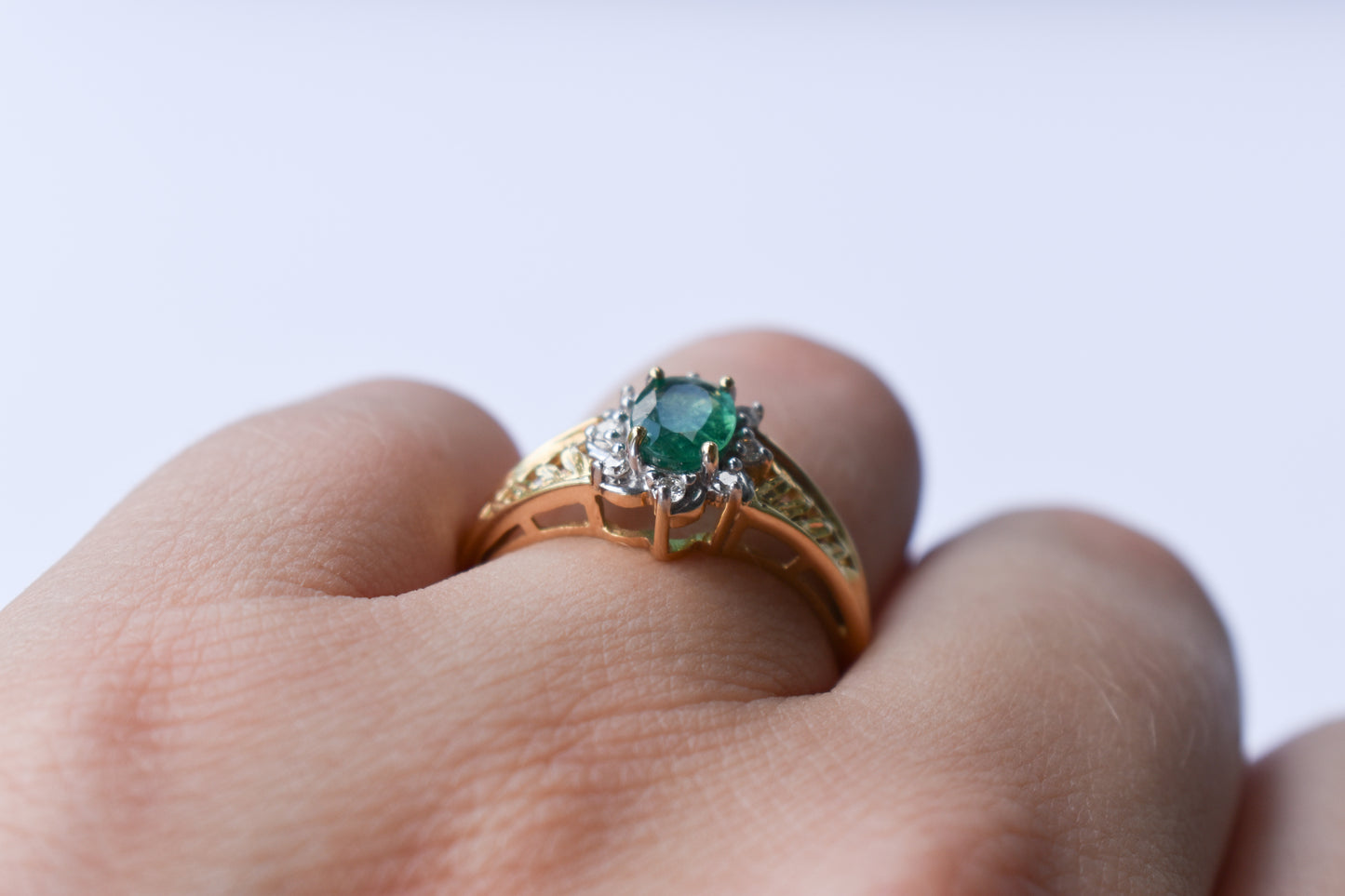 Vintage 14k Yellow Gold Emerald & Diamond Halo Ring Size 8