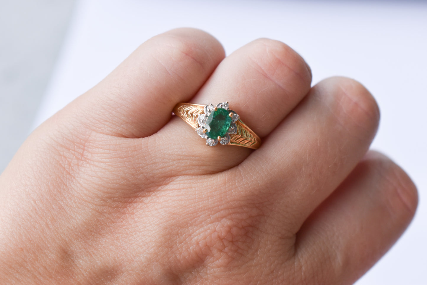 Vintage 14k Yellow Gold Emerald & Diamond Halo Ring Size 8