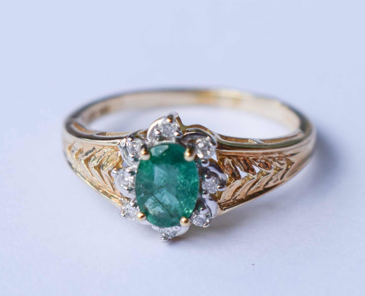 Vintage 14k Yellow Gold Emerald & Diamond Halo Ring Size 8