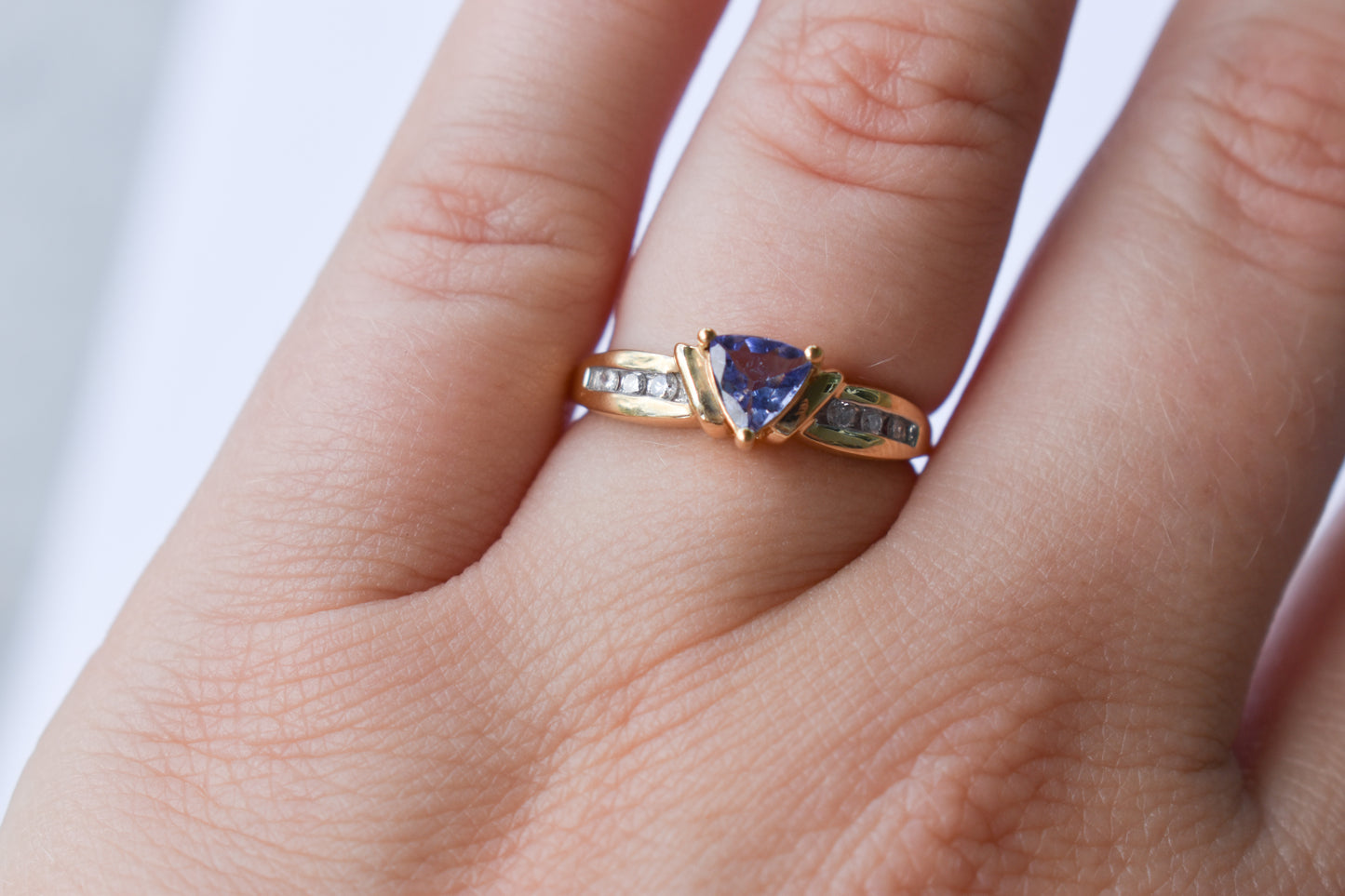 Vintage 14k Yellow Gold Tanzanite & Diamond Ring Size 6