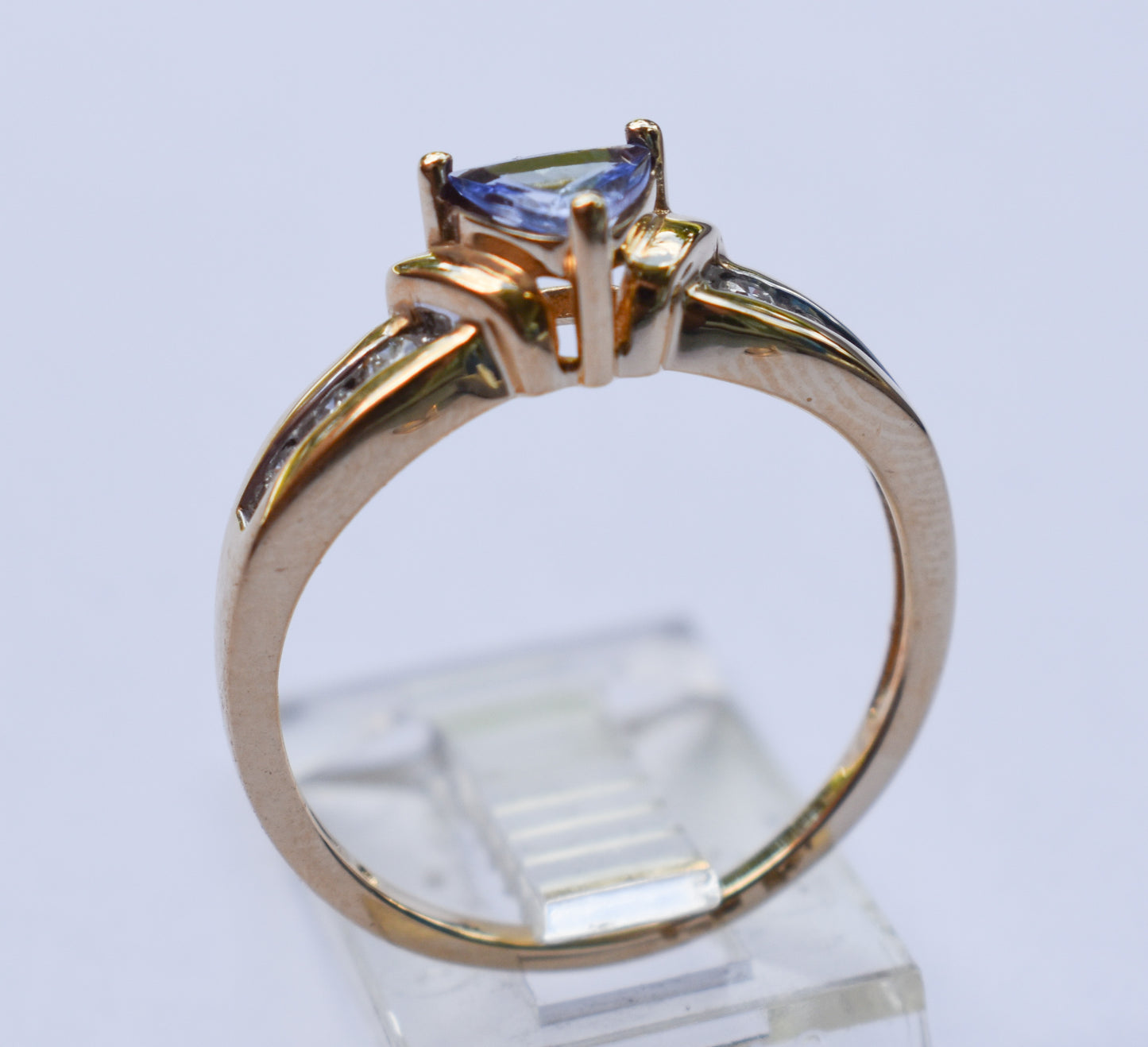 Vintage 14k Yellow Gold Tanzanite & Diamond Ring Size 6
