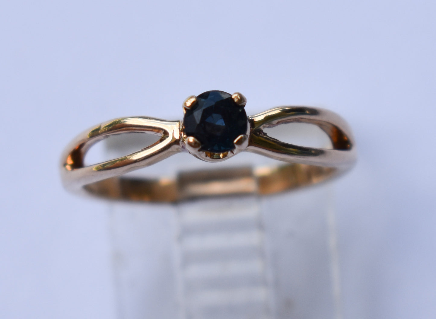 Vintage 14k Yellow Gold Solitaire Sapphire Ring Size 3 1/2