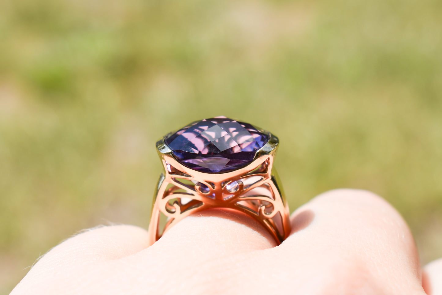 Vintage 14k Yellow Gold Large Amethyst Solitaire Cocktail Ring