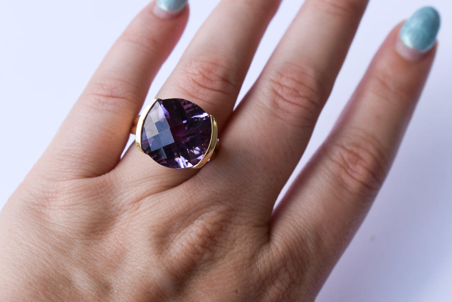 Vintage 14k Yellow Gold Large Amethyst Solitaire Cocktail Ring