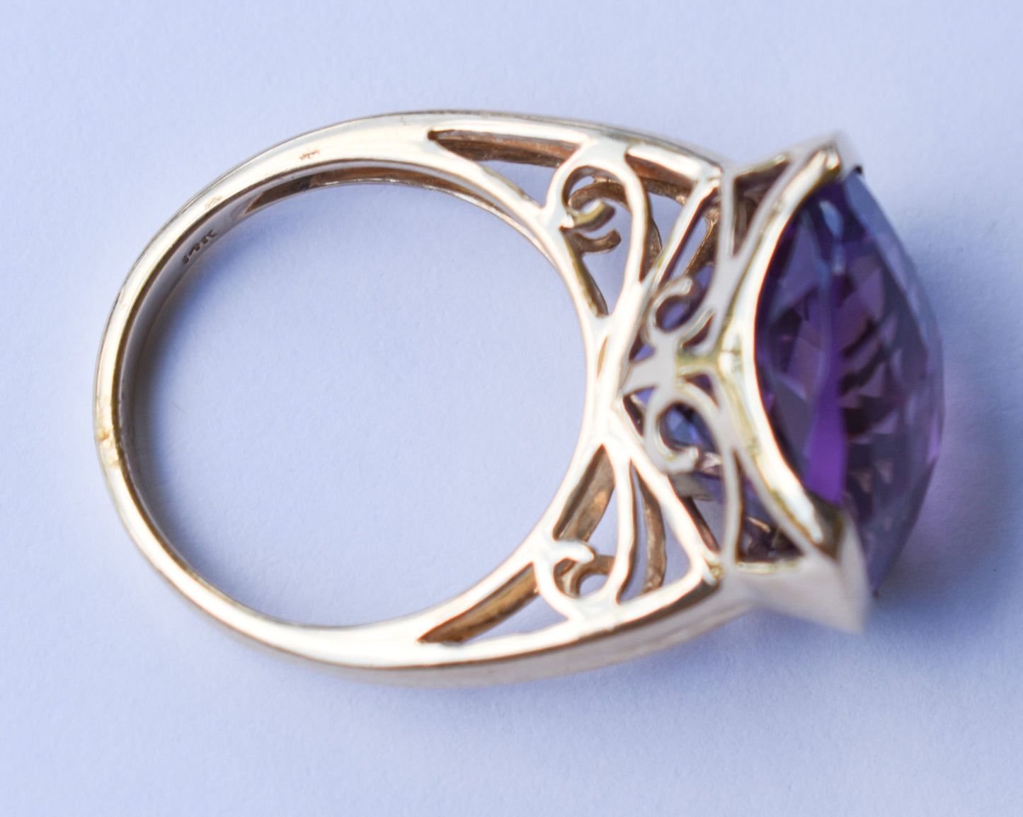 Vintage 14k Yellow Gold Large Amethyst Solitaire Cocktail Ring