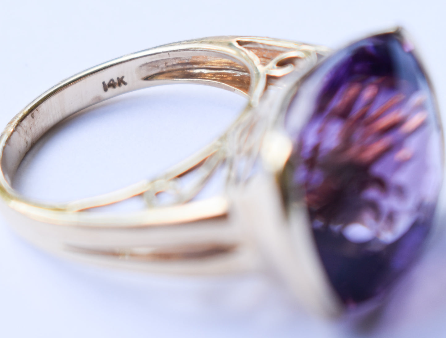 Vintage 14k Yellow Gold Large Amethyst Solitaire Cocktail Ring