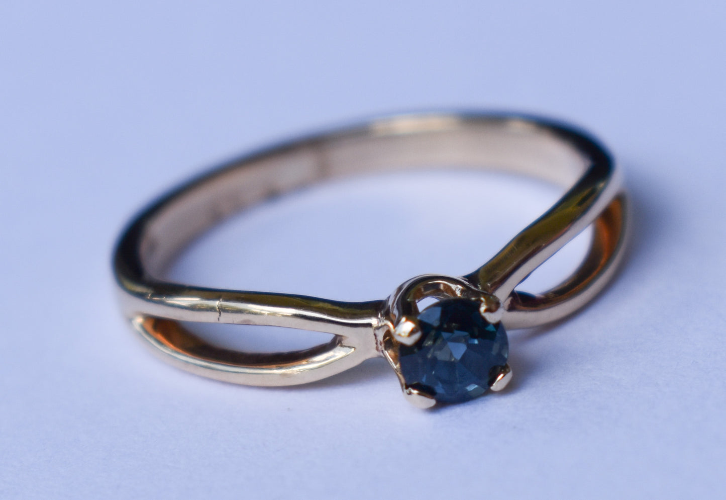 Vintage 14k Yellow Gold Solitaire Sapphire Ring Size 3 1/2