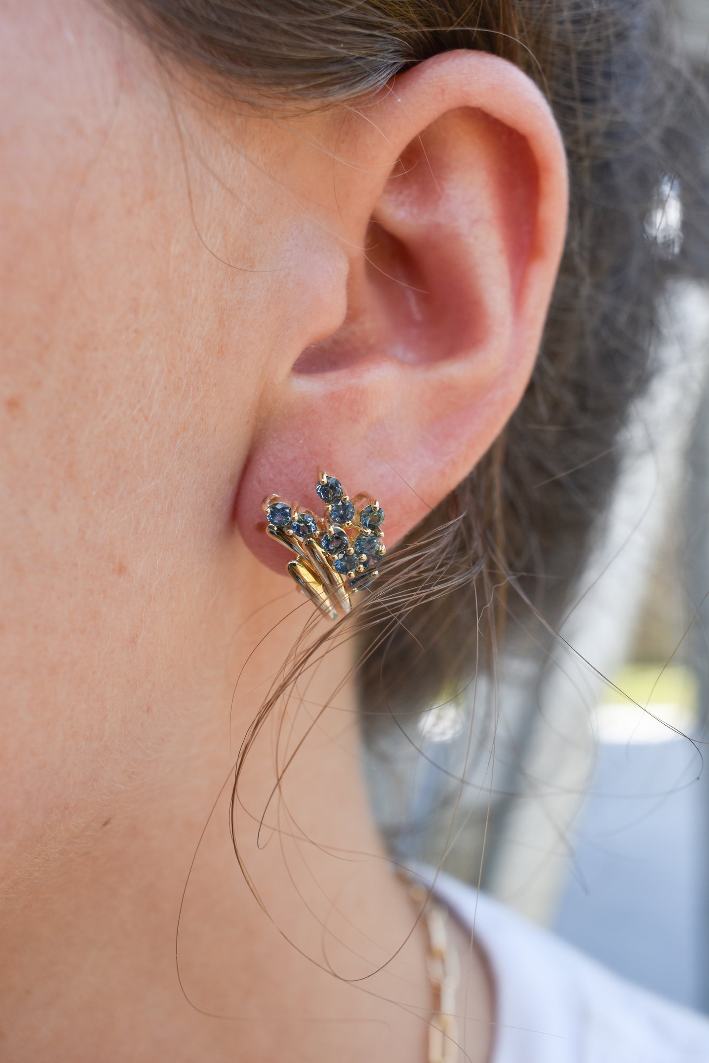 Vintage 14k Yellow Gold Blue Sapphire Cluster Earrings