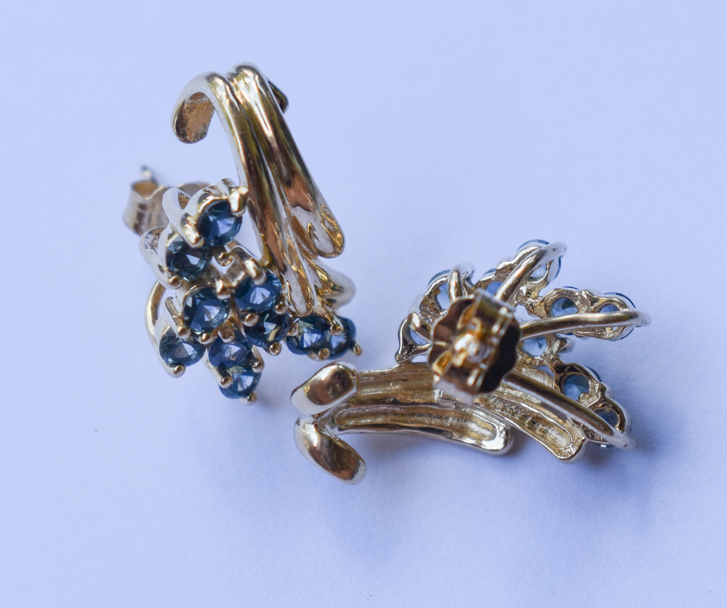Vintage 14k Yellow Gold Blue Sapphire Cluster Earrings