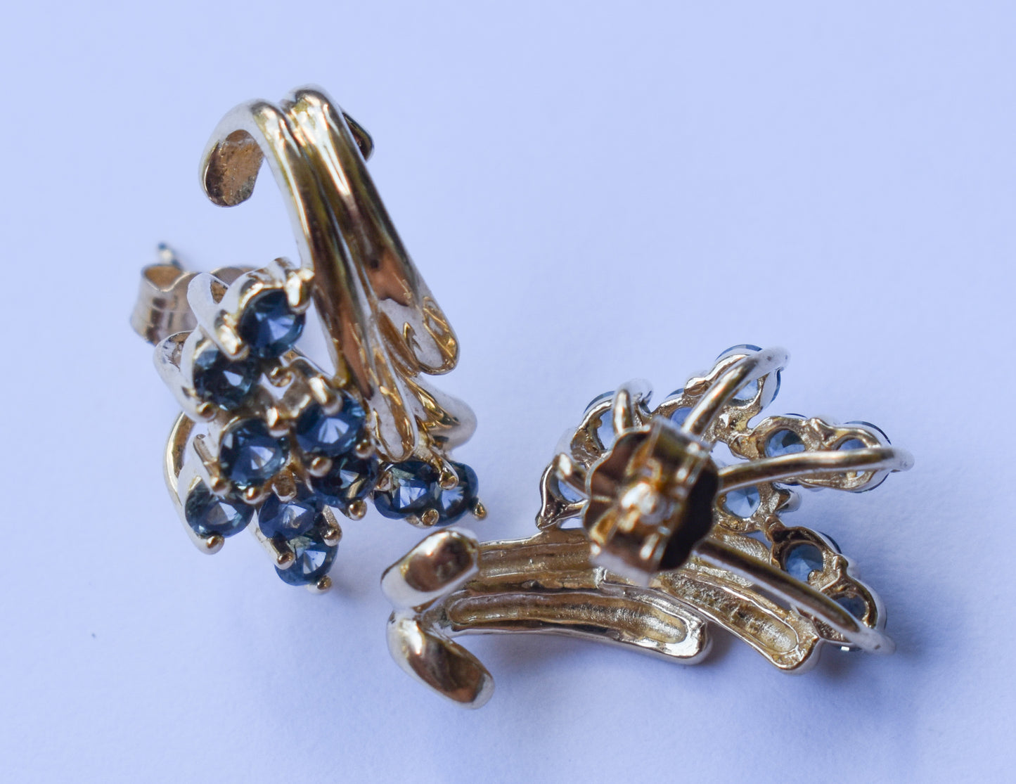 Vintage 14k Yellow Gold Blue Sapphire Cluster Earrings