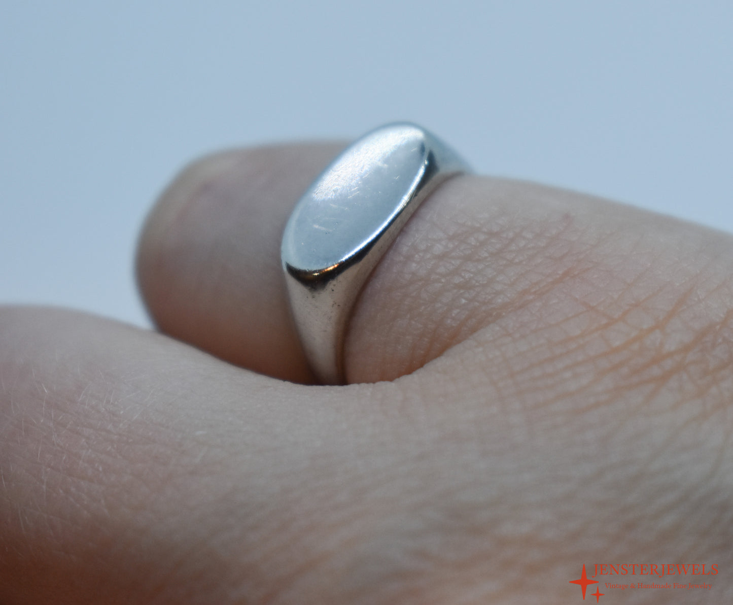 Vintage Sterling Silver Oval Signet Ring Size 4 1/4