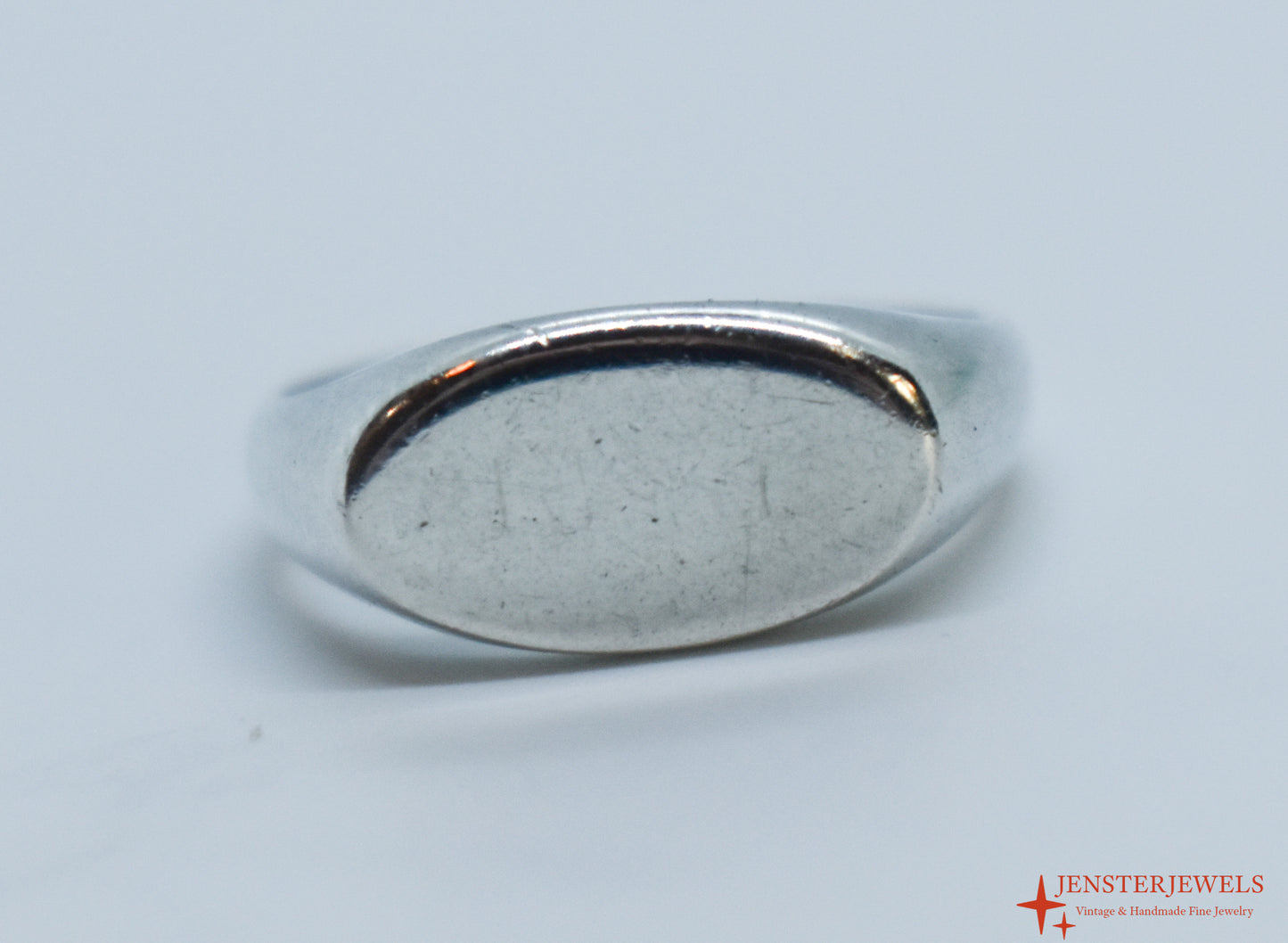 Vintage Sterling Silver Oval Signet Ring Size 4 1/4