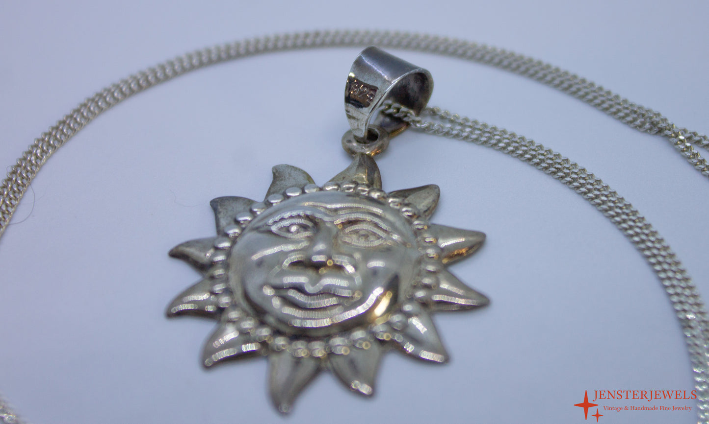 Vintage Sterling Silver Smiling Sun Pendant Necklace 19 1/2"