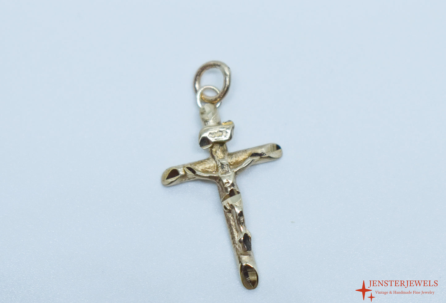 Vintage 14k Yellow Gold Crucifix Cross Pendant