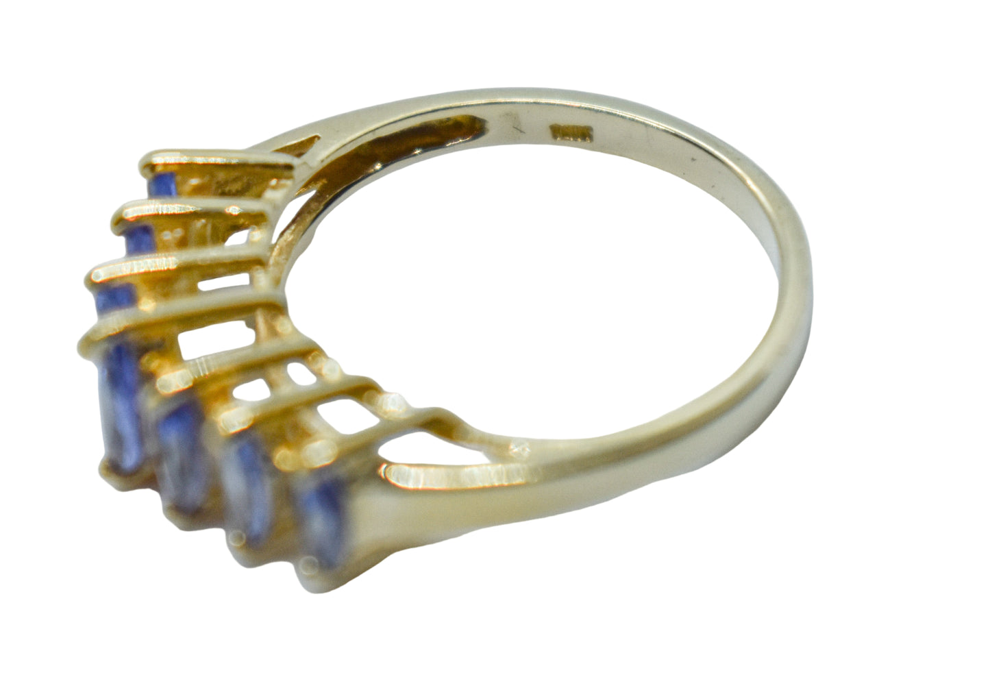 Vintage 14k Yellow Gold Marquise Tanzanite Ring Size 6 1/4