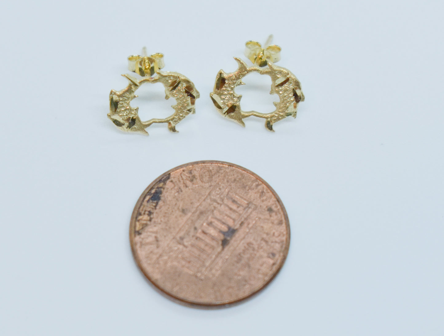 Vintage 14k Yellow Gold Pisces Zodiac Stud Earrings