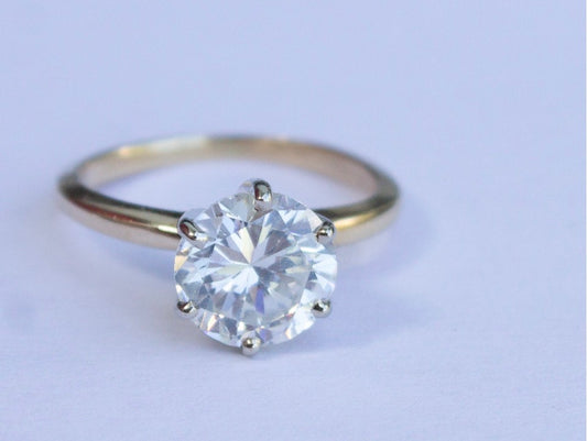 Vintage 14k Yellow Gold Large Cubic Zirconia Solitaire Ring Size 4 3/4