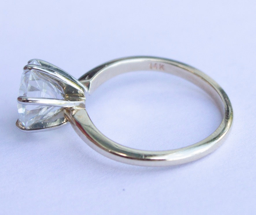 Vintage 14k Yellow Gold Large Cubic Zirconia Solitaire Ring Size 4 3/4