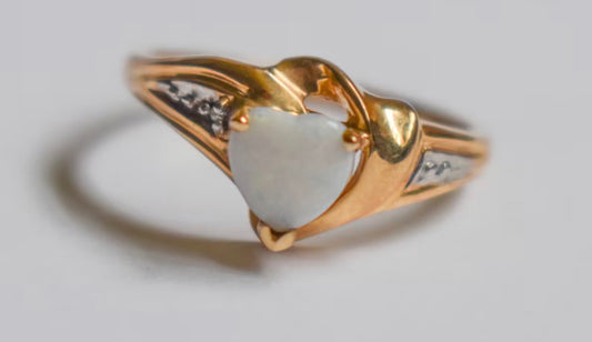 Vintage 10k Yellow Gold Heart Opal and Diamond Ring Size 7