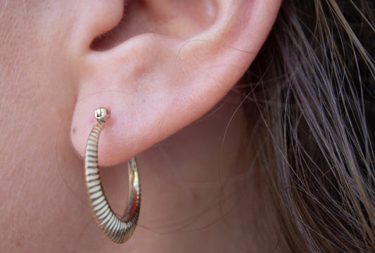 Vintage 14k Yellow Gold Scalloped Hoop Earrings