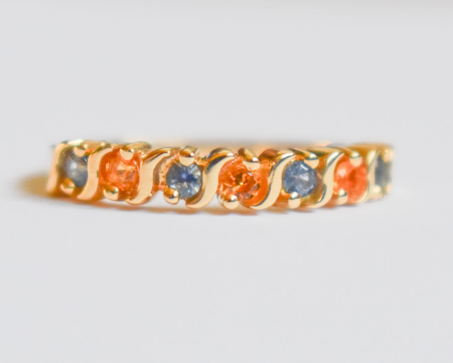 Vintage 14k Yellow Gold Michael Anthony Yellow and Blue Sapphire Band Ring 6 1/4