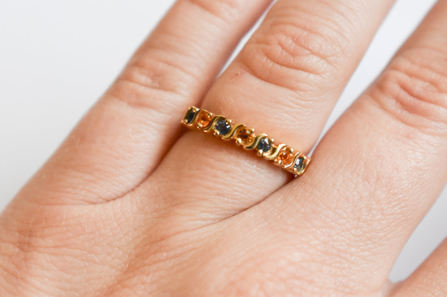 Vintage 14k Yellow Gold Michael Anthony Yellow and Blue Sapphire Band Ring 6 1/4