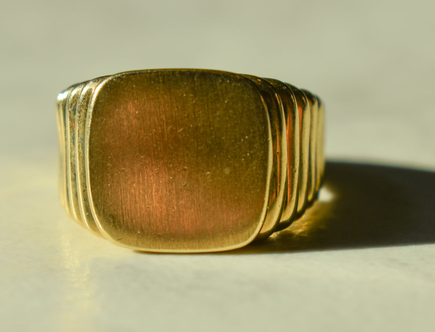 Vintage 10k Yellow Gold Plain Signet Ring Size 8 3/4