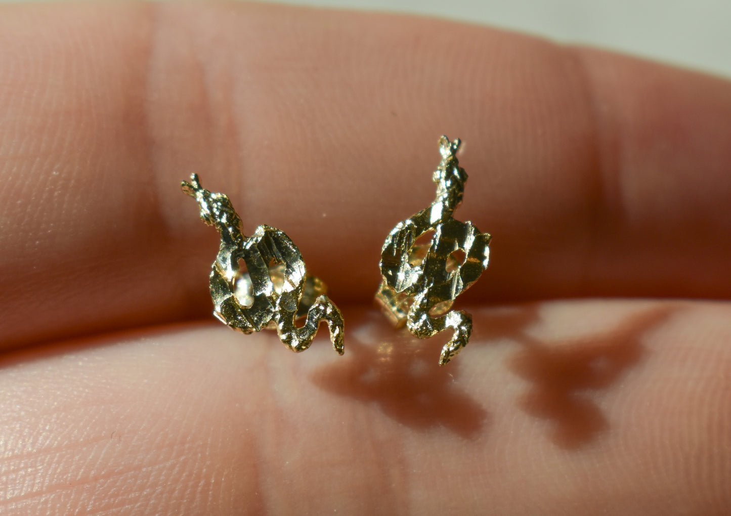 Vintage 14k Yellow Gold Light Weight Snake Stud Earrings