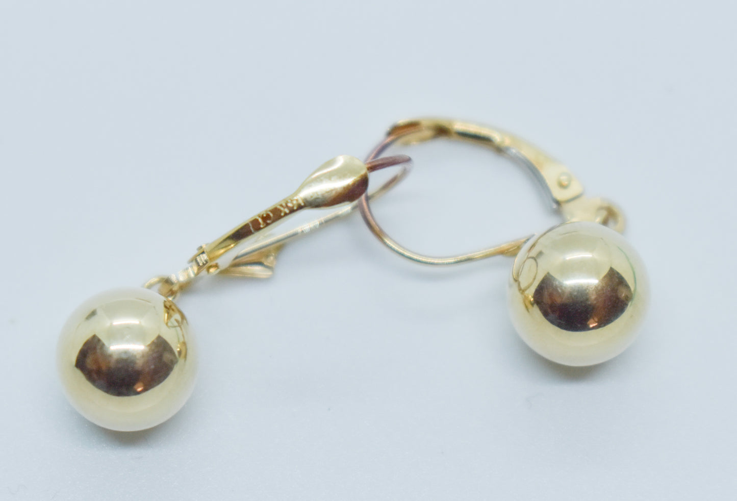 Vintage 14k Yellow Gold Hollow Ball Dangle Earrings